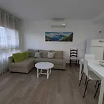 Tropicana-30m De La Playa Con Parking Y A/c 公寓