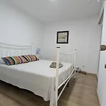 Tropicana-30m De La Playa Con Parking Y A/c 公寓